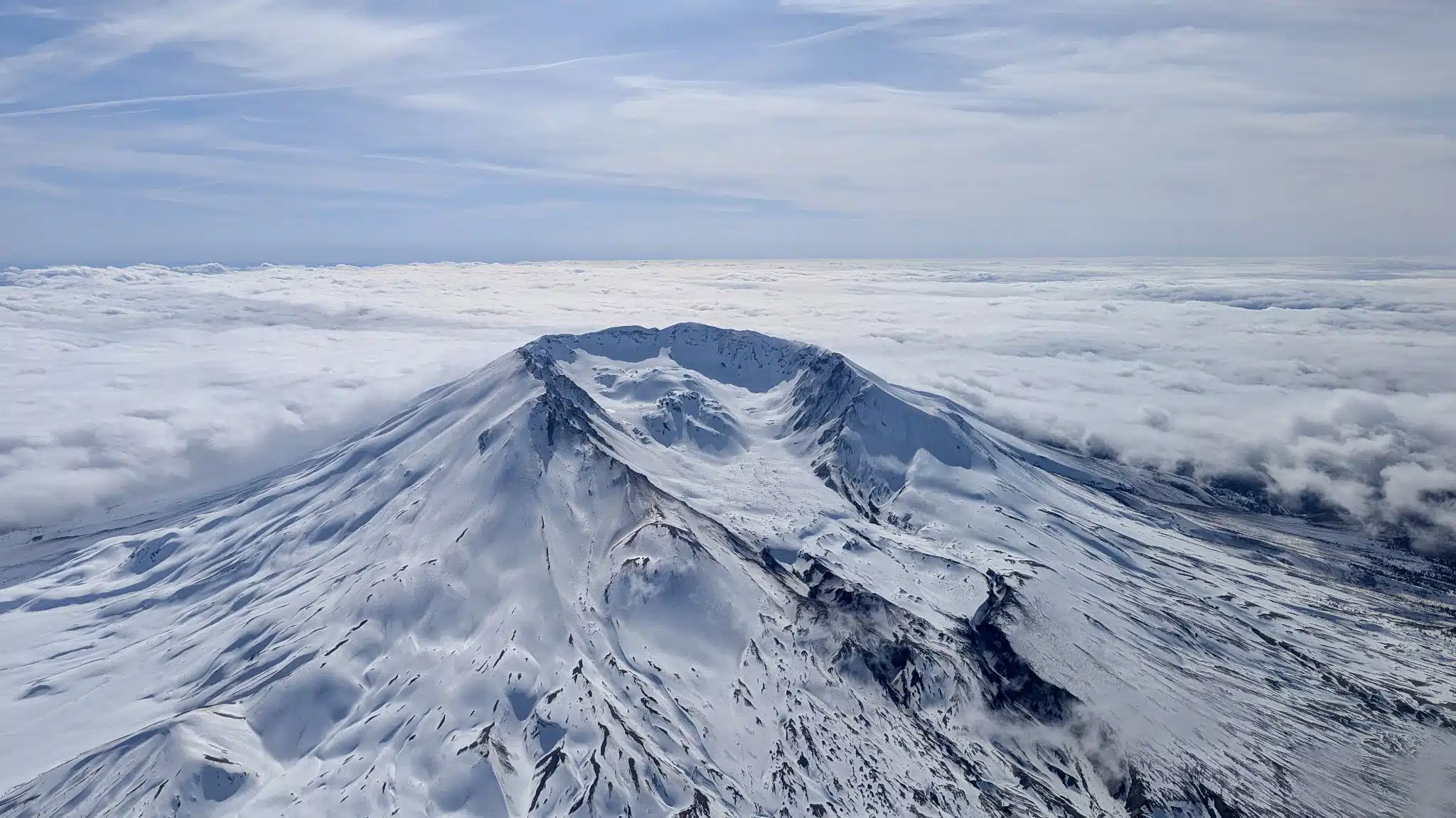 Scenic flights Portland Oregon volcano mt. St. Helens