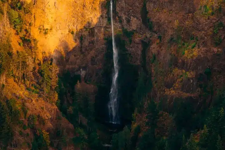 how-far-is-multnomah-falls-from-portland