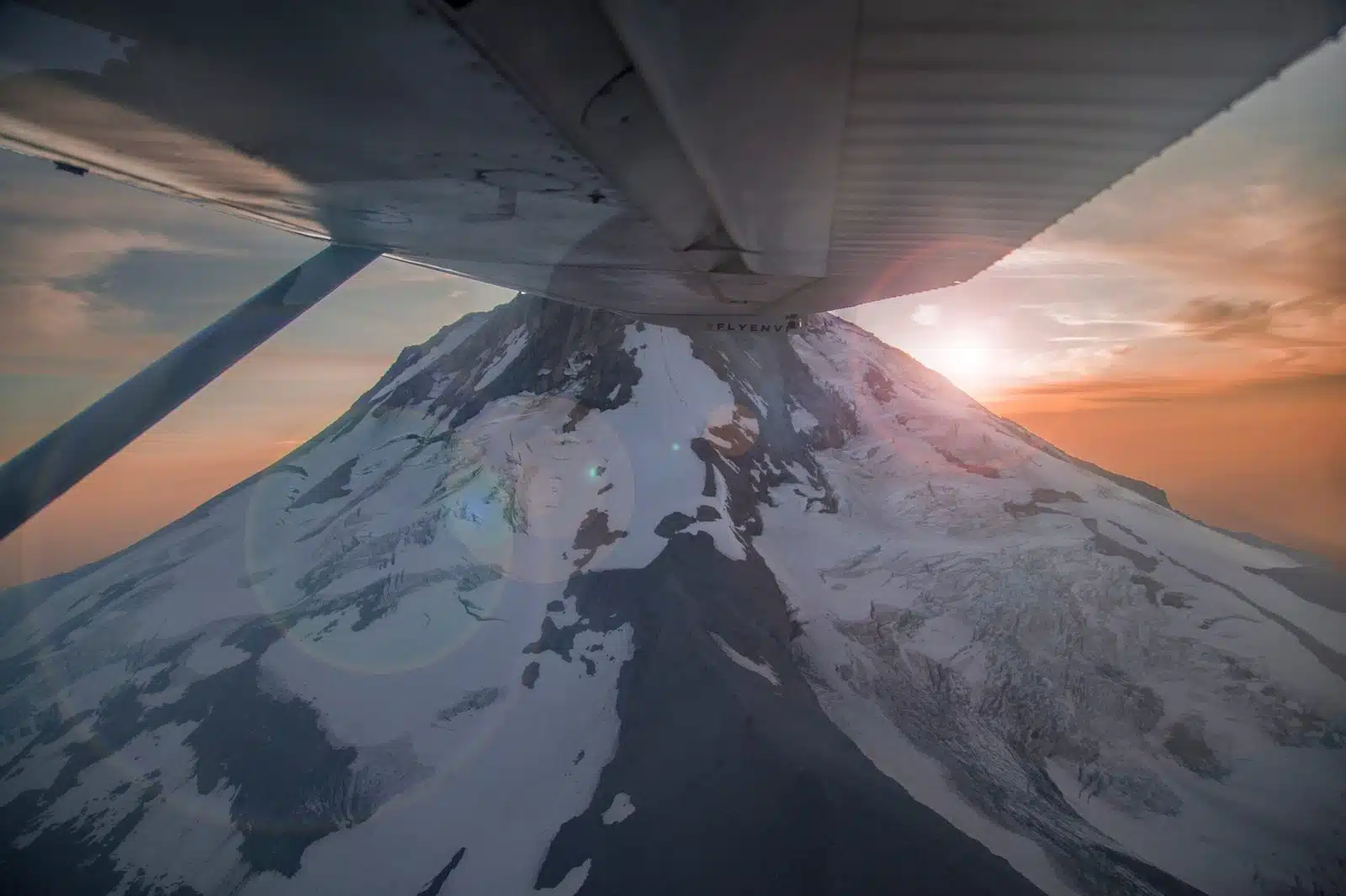mount-hood-scenic-air-tour