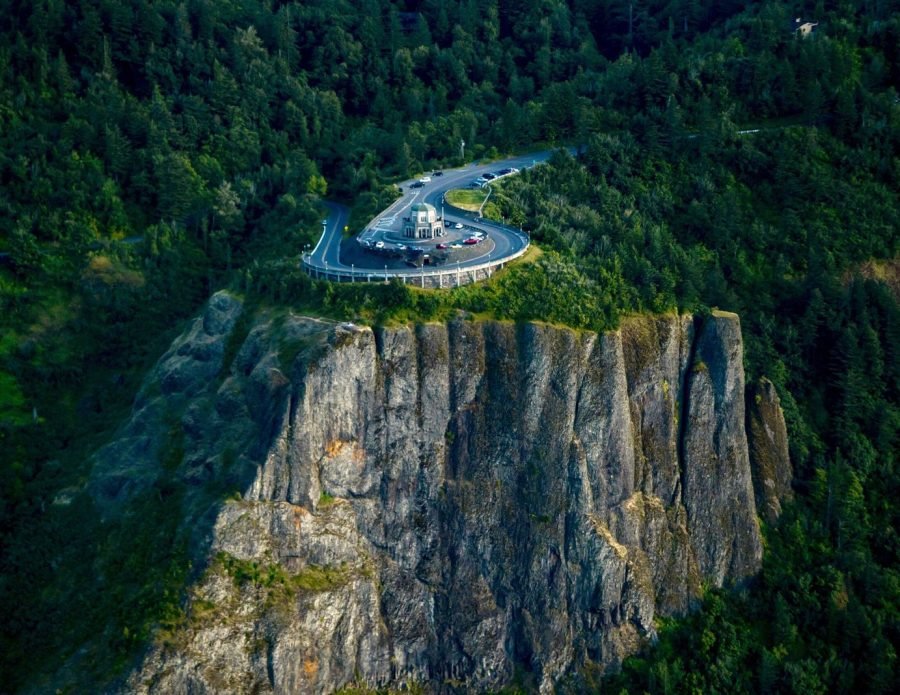 Crown-Point-Visitor-information Columbia River Gorge Air Tours